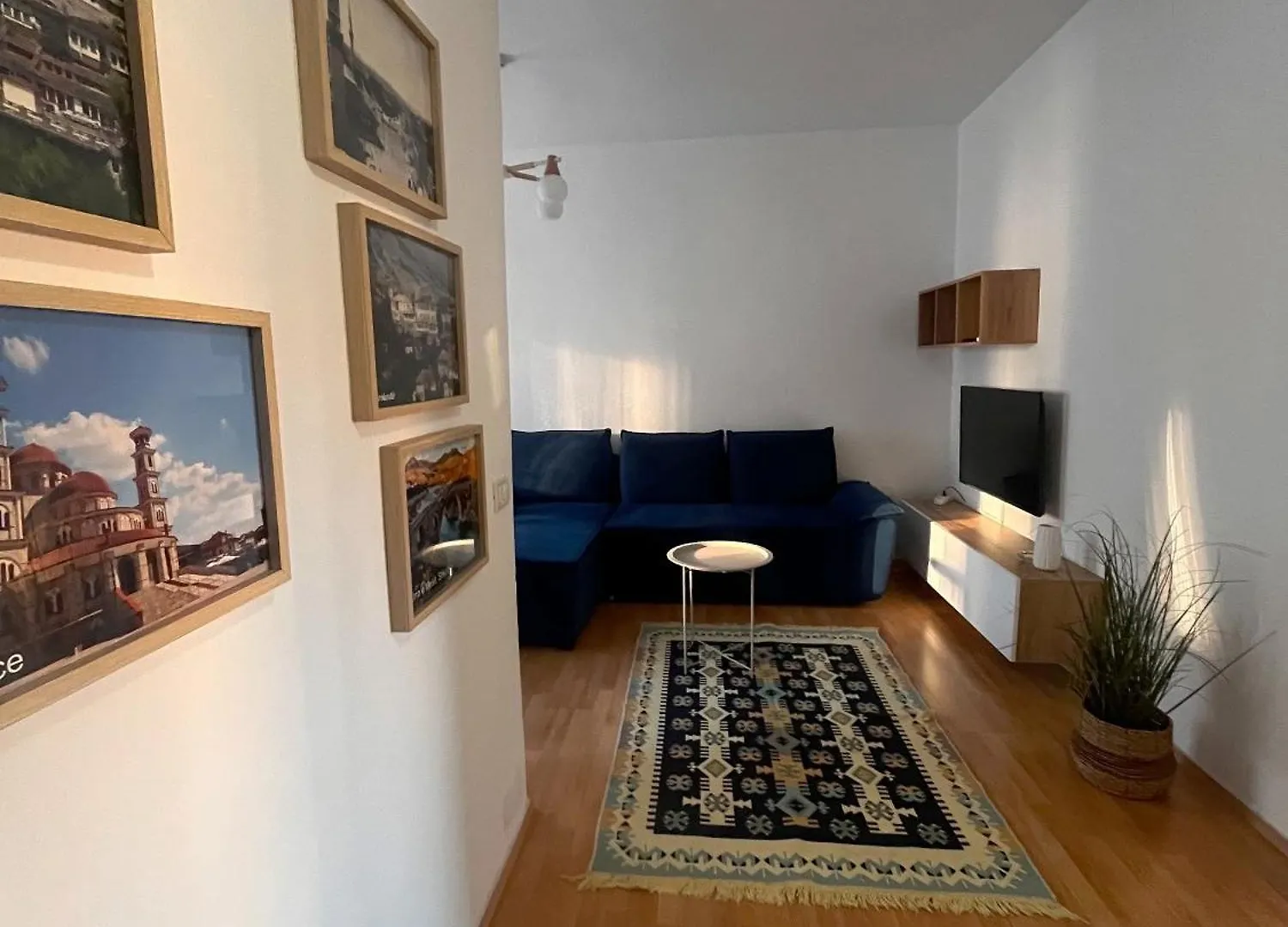 A Casa Dei Nonni Apartment Tirana Albania
